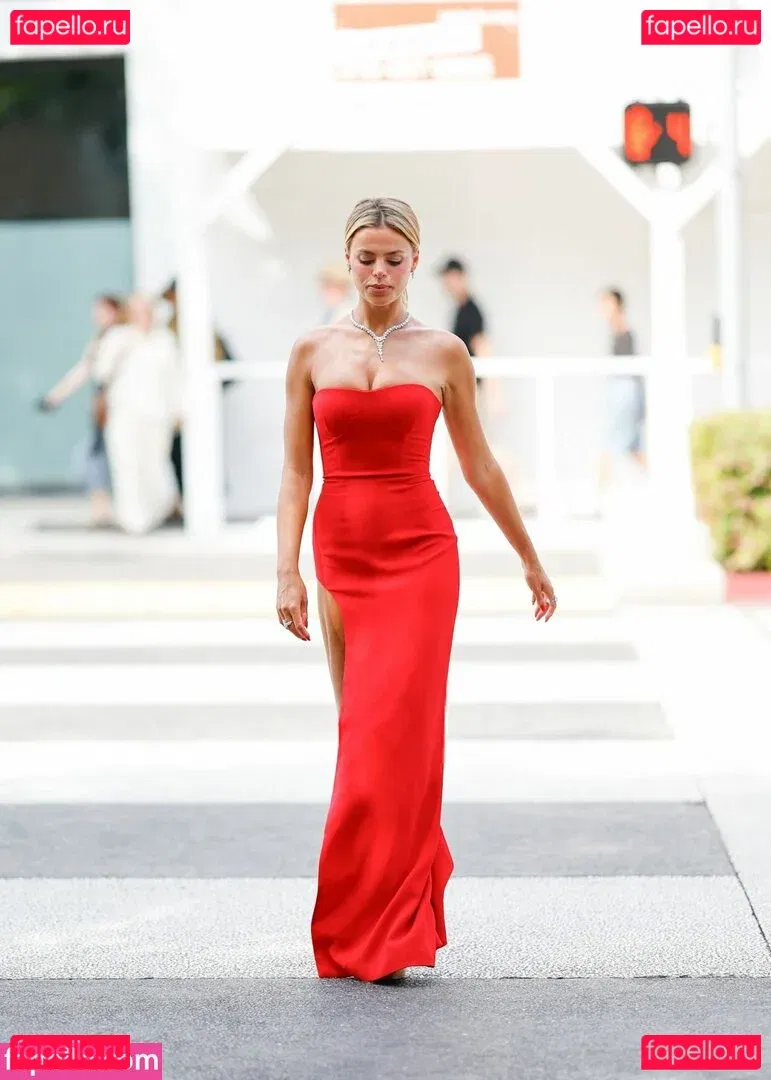 Brooks Nader Onlyfans Photo Gallery 