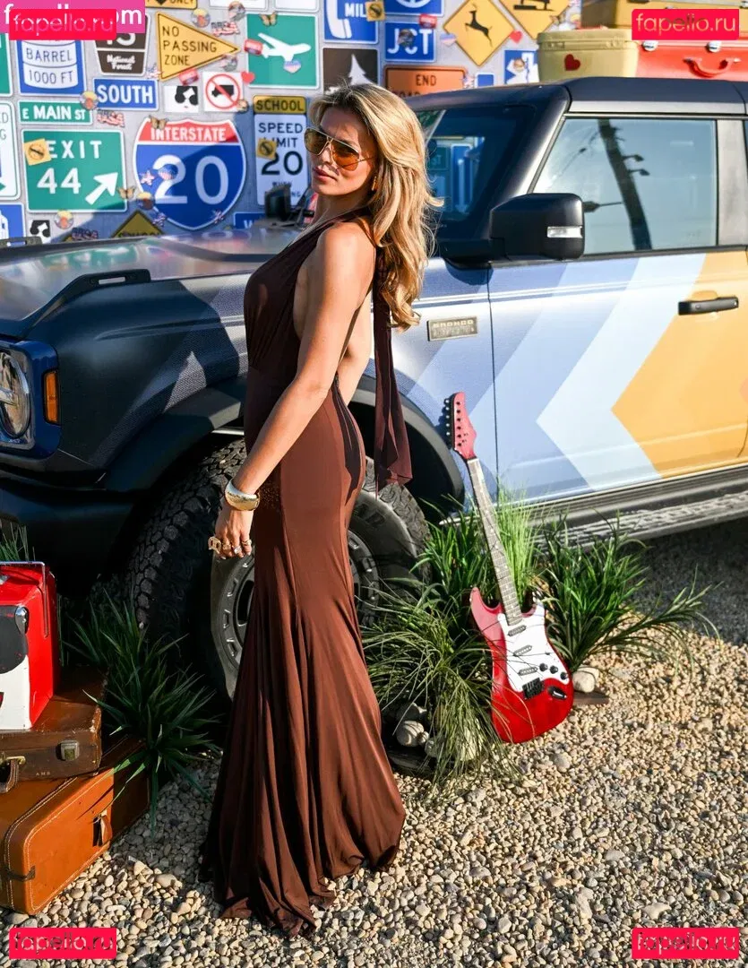 Brooks Nader Onlyfans Photo Gallery 