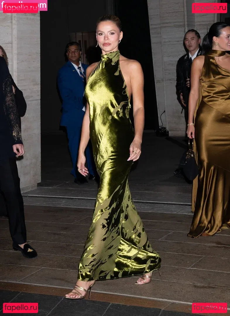 Brooks Nader Onlyfans Photo Gallery 