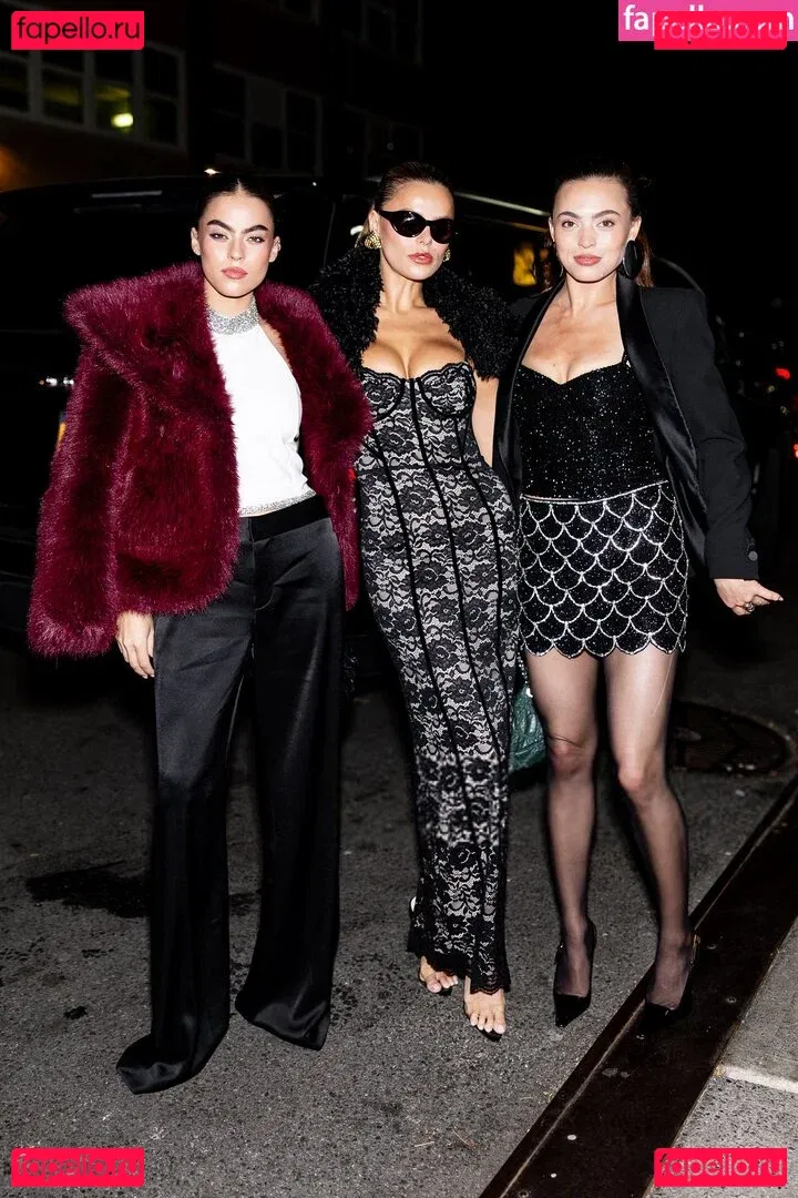 Brooks Nader Onlyfans Photo Gallery 