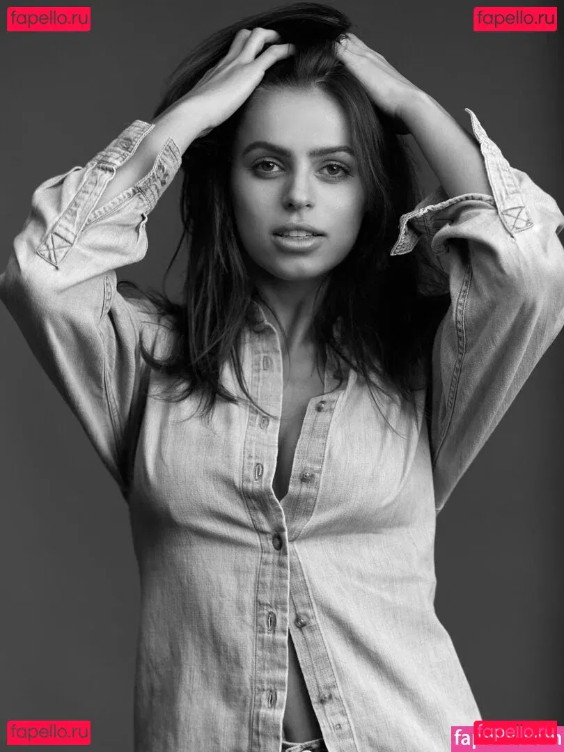 Brooks Nader Onlyfans Photo Gallery 