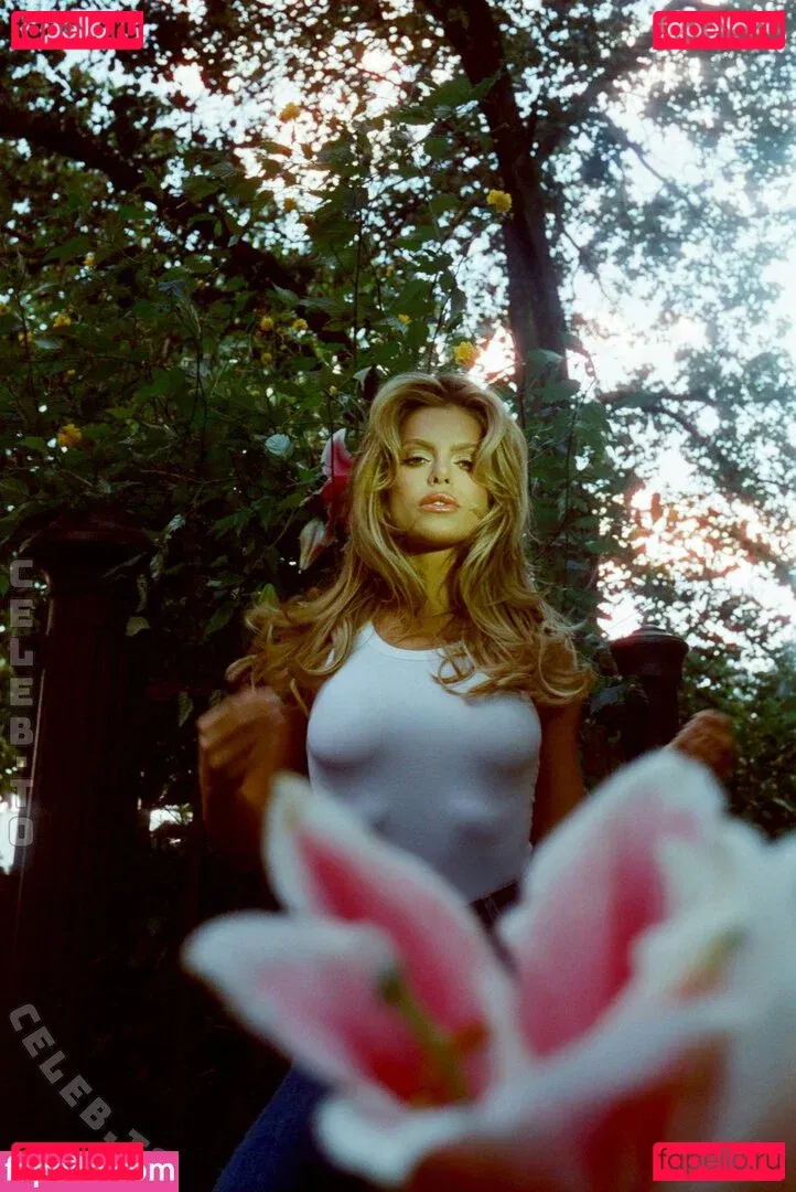 Brooks Nader Onlyfans Photo Gallery 