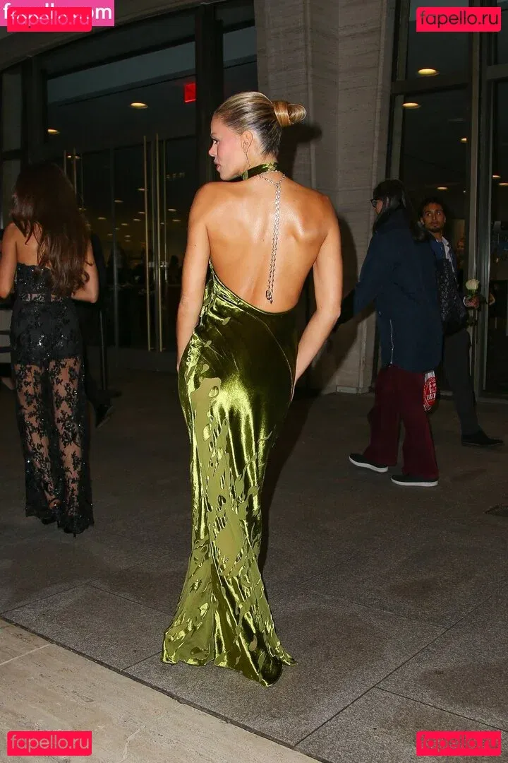 Brooks Nader Onlyfans Photo Gallery 