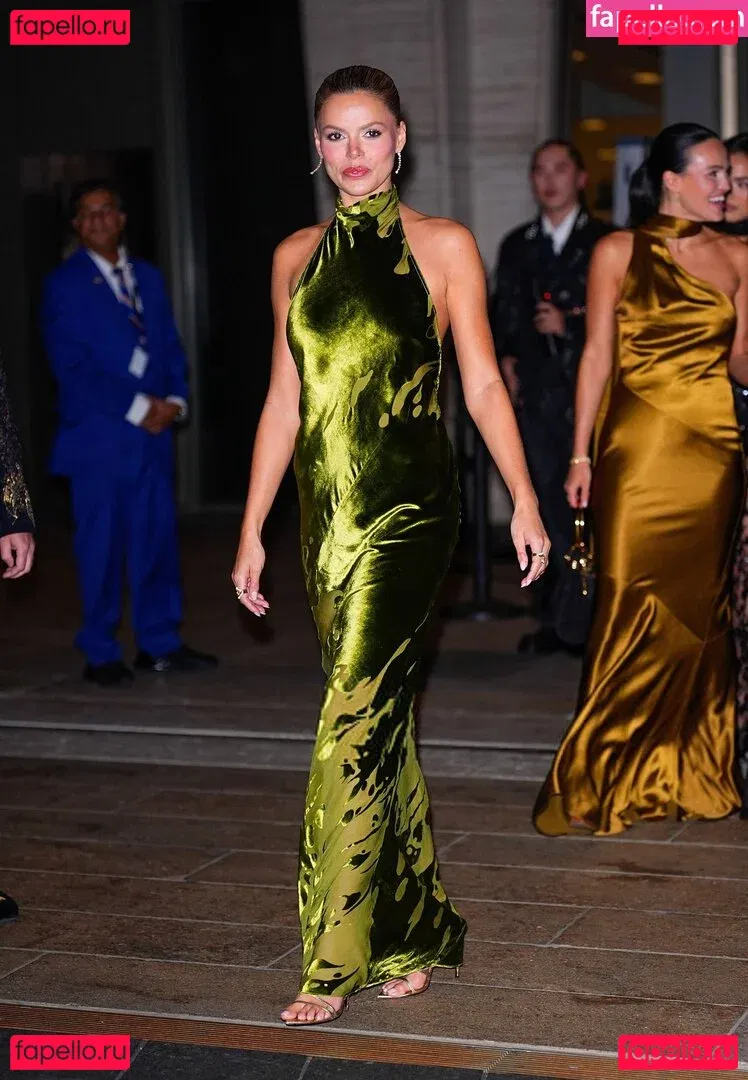 Brooks Nader Onlyfans Photo Gallery 