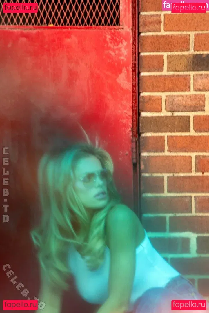 Brooks Nader Onlyfans Photo Gallery 