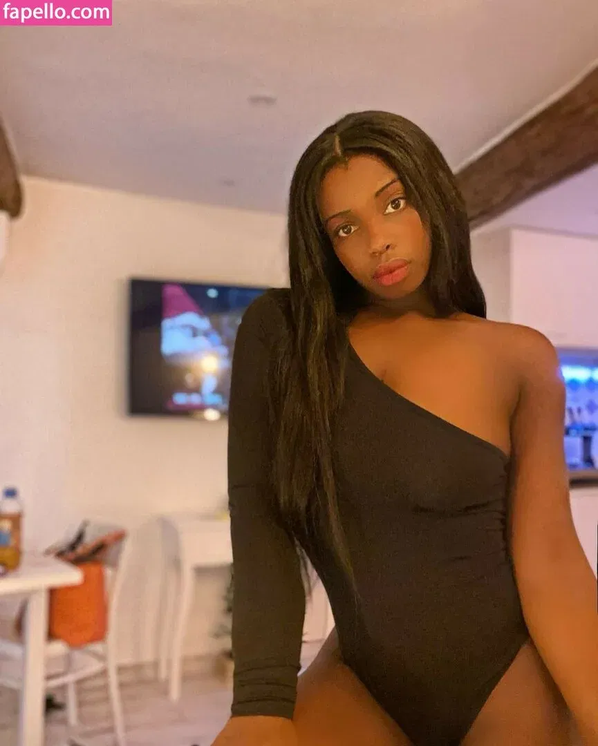 Falones Onlyfans Photo Gallery 