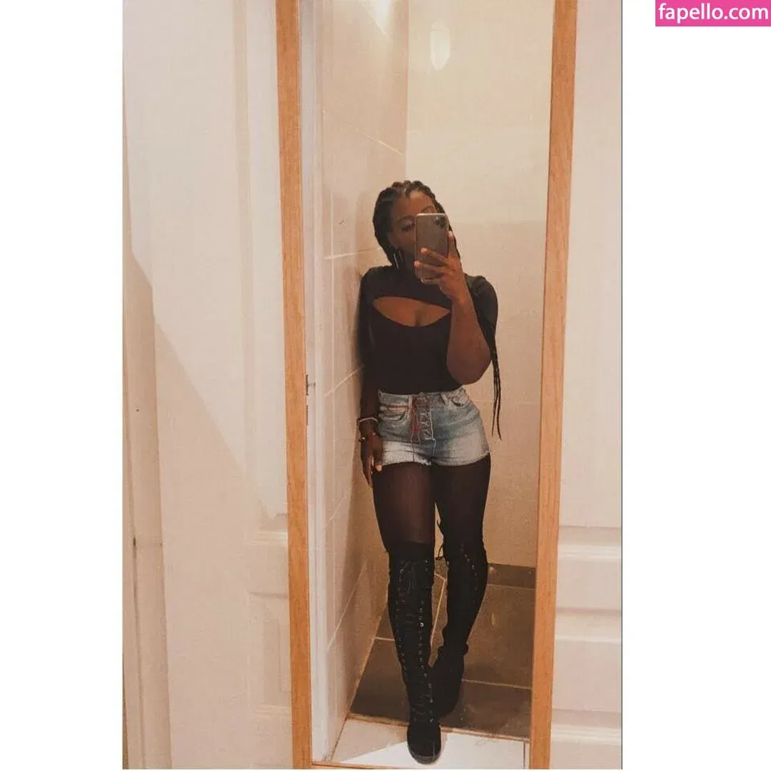 Falones Onlyfans Photo Gallery 