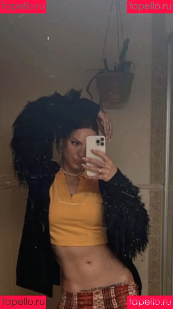 Chameen von Klepacki Onlyfans Photo Gallery 
