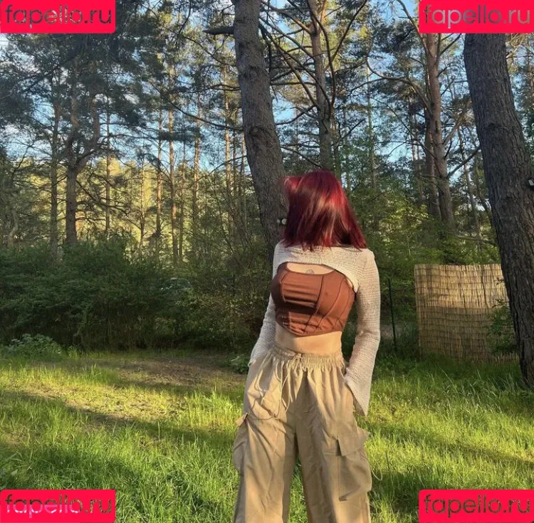 Chameen von Klepacki Onlyfans Photo Gallery 