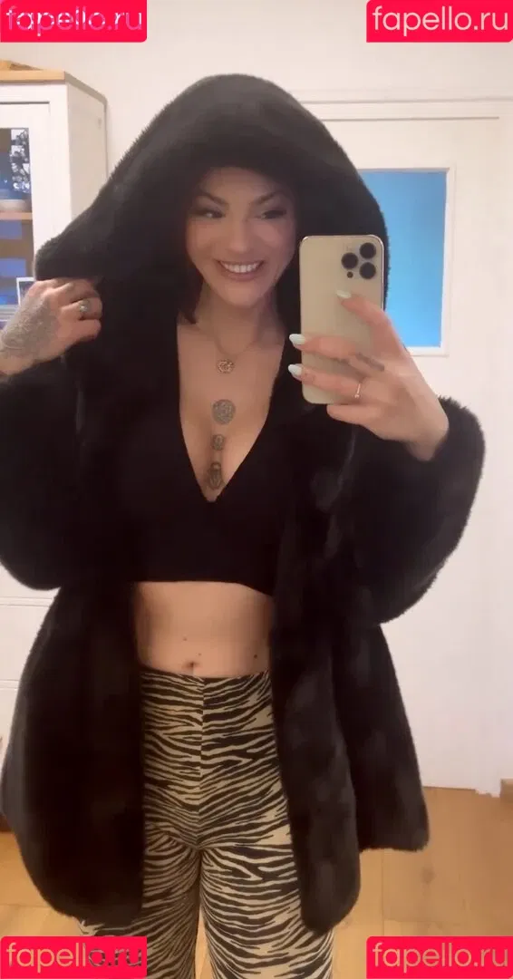 Chameen von Klepacki Onlyfans Photo Gallery 