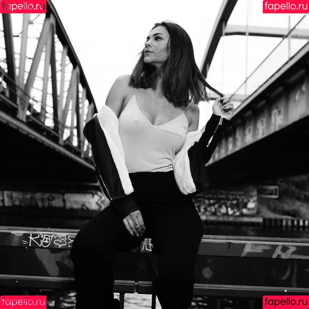 Chameen von Klepacki Onlyfans Photo Gallery 
