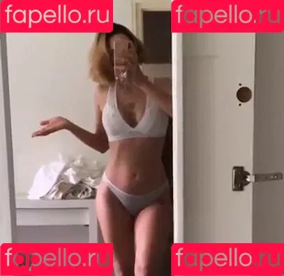Chameen von Klepacki Onlyfans Photo Gallery 