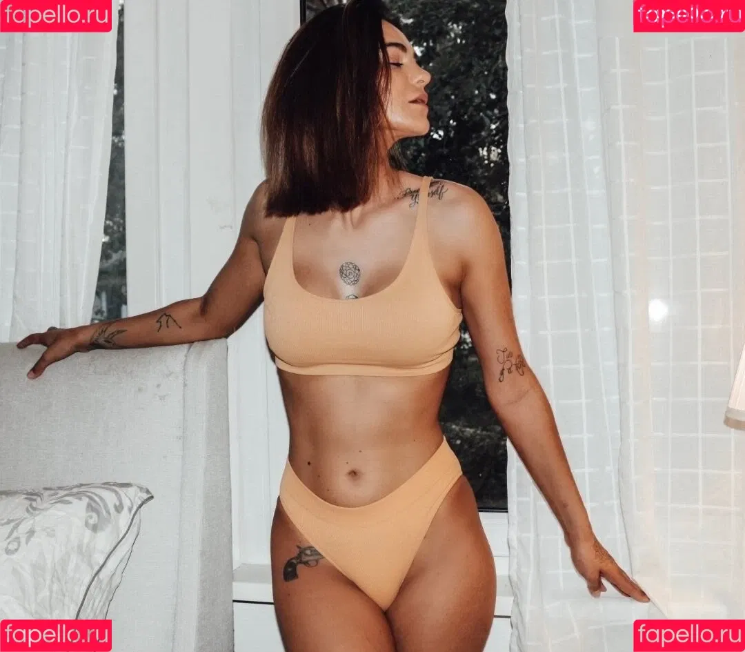 Chameen von Klepacki Onlyfans Photo Gallery 