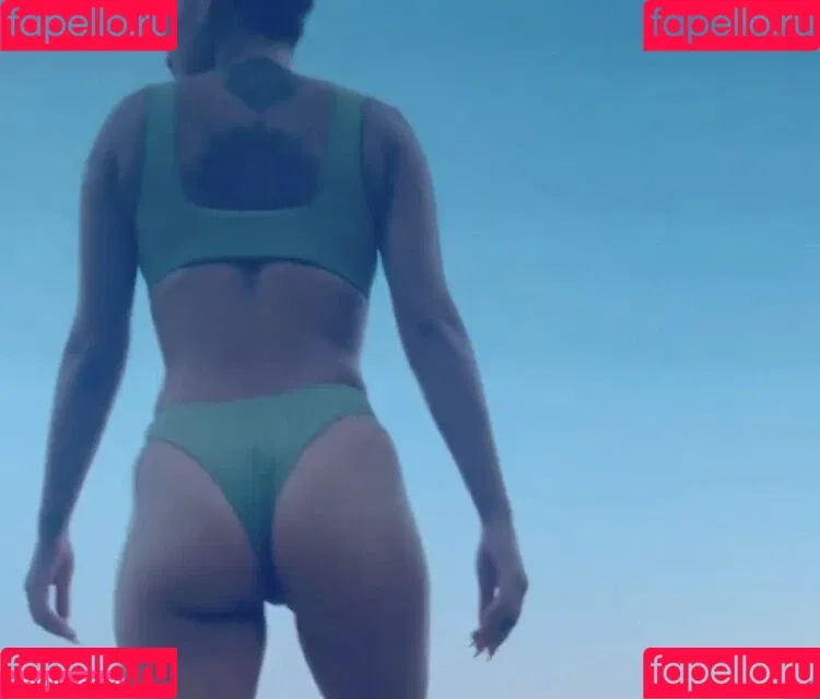 Chameen von Klepacki Onlyfans Photo Gallery 