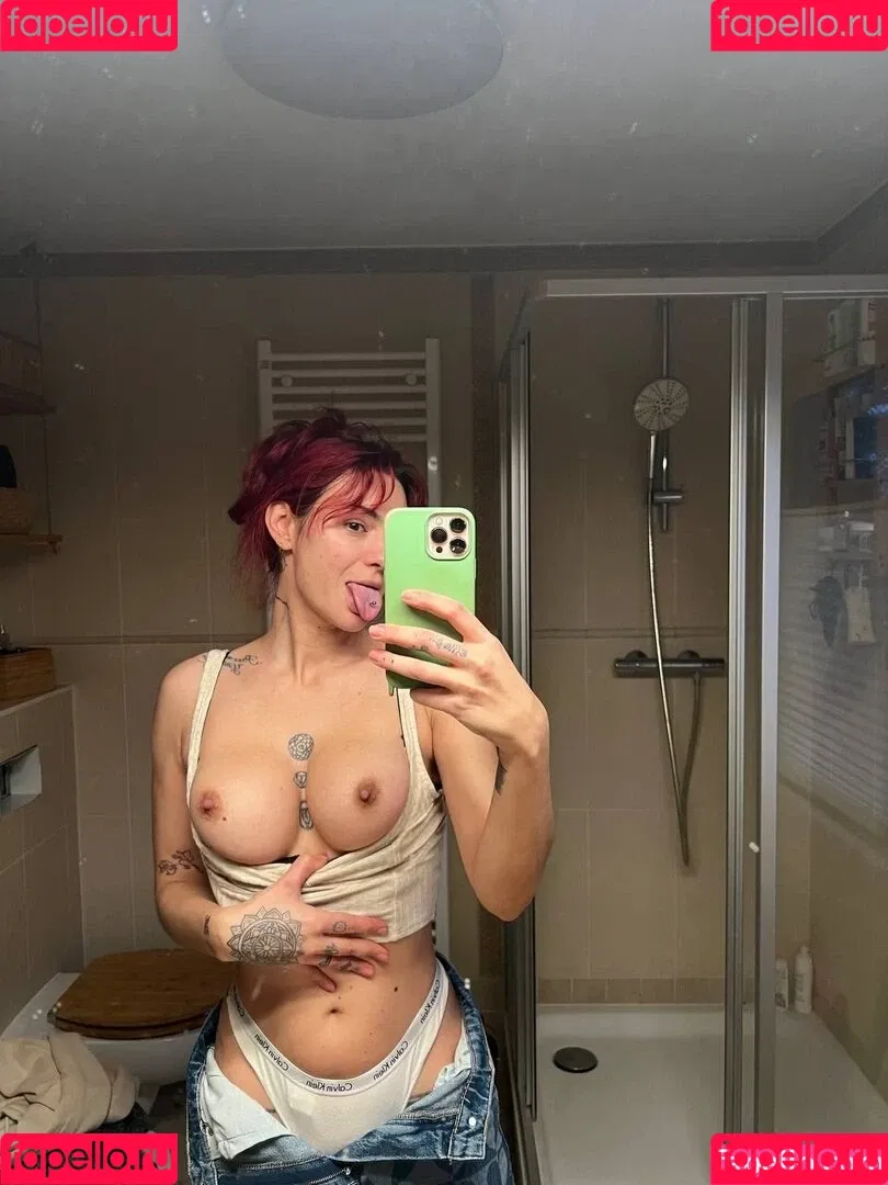 Chameen von Klepacki Onlyfans Photo Gallery 