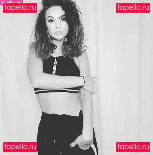 Chameen von Klepacki Onlyfans Photo Gallery 