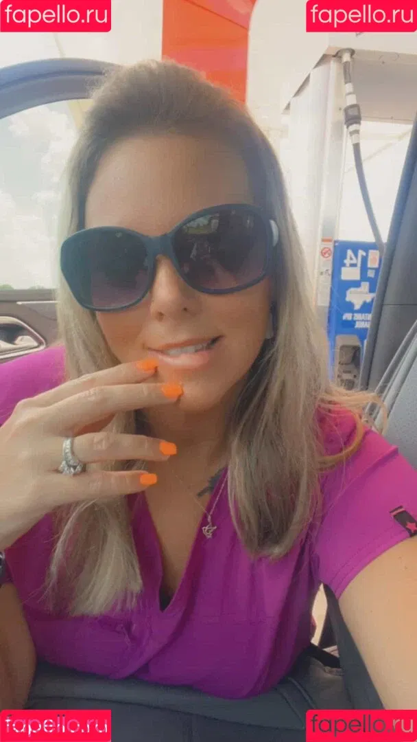 NaughtyNurseTx Onlyfans Photo Gallery 