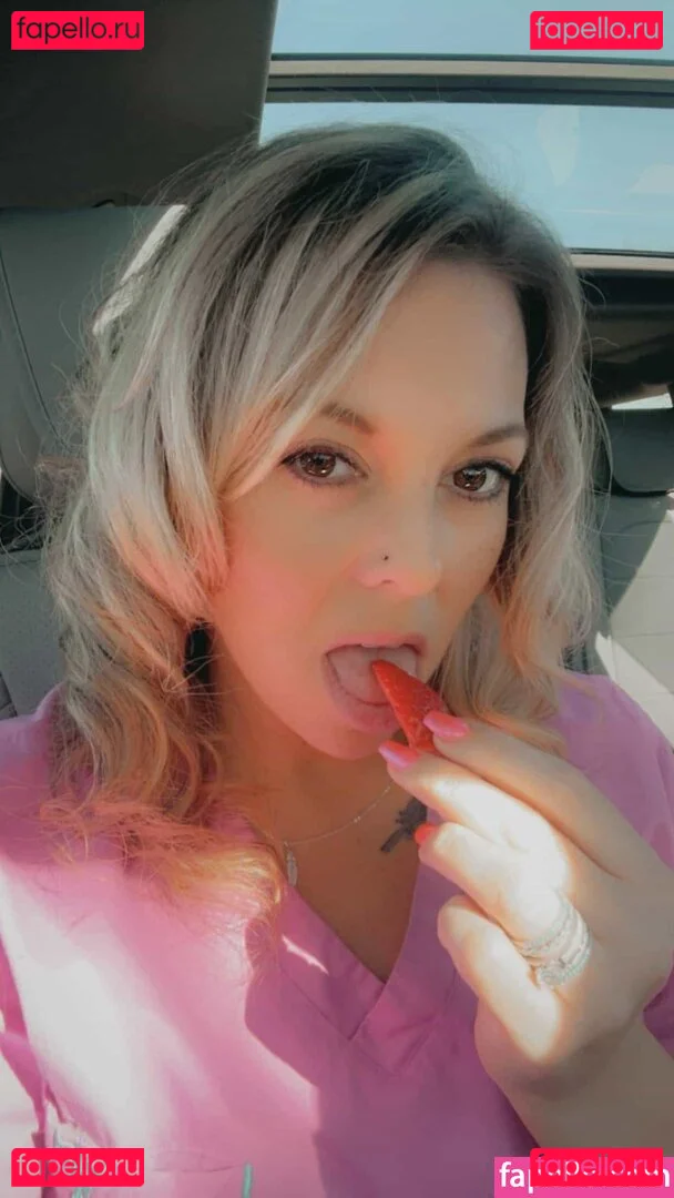 NaughtyNurseTx Onlyfans Photo Gallery 