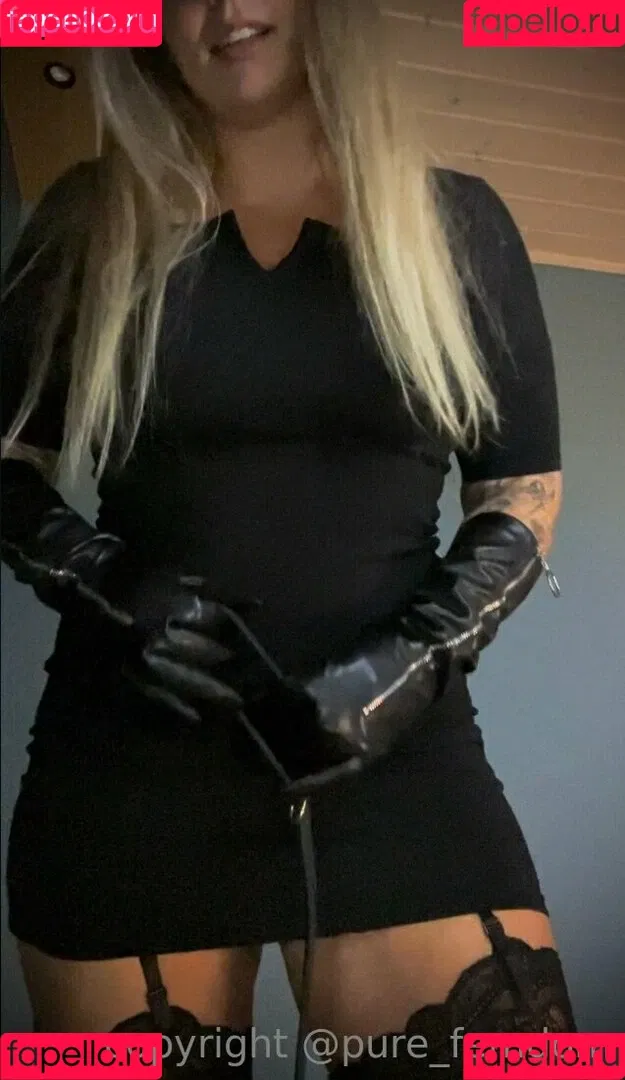pure_femdom Onlyfans Photo Gallery 
