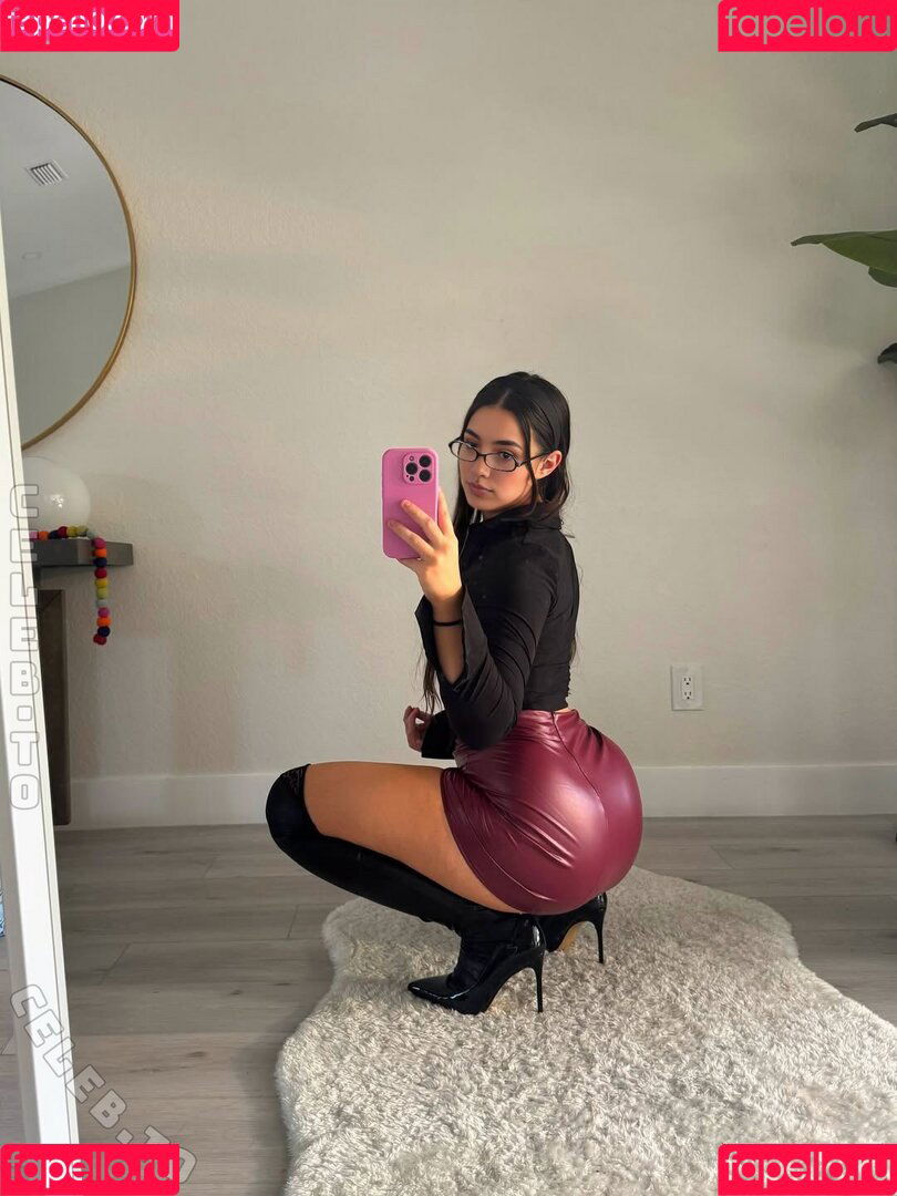 Zoeyiso Onlyfans Photo Gallery 