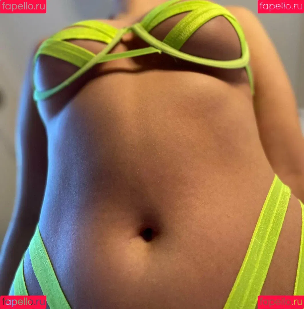 Lara Jane Onlyfans Photo Gallery 