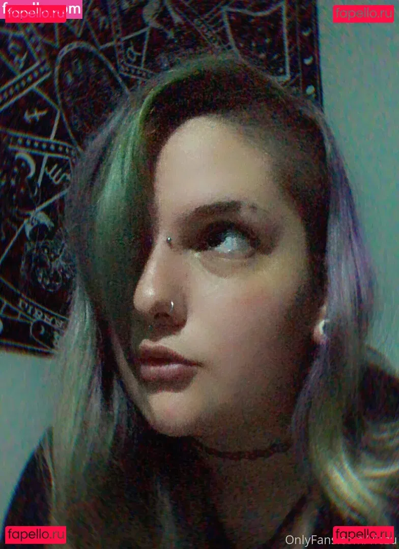 viezu Onlyfans Photo Gallery 