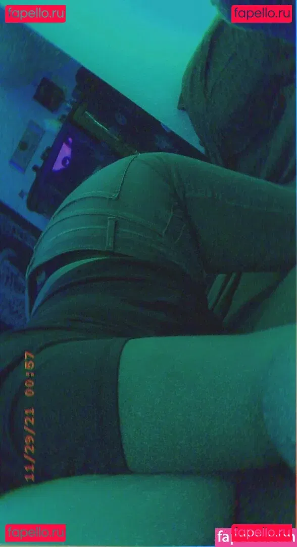 viezu Onlyfans Photo Gallery 