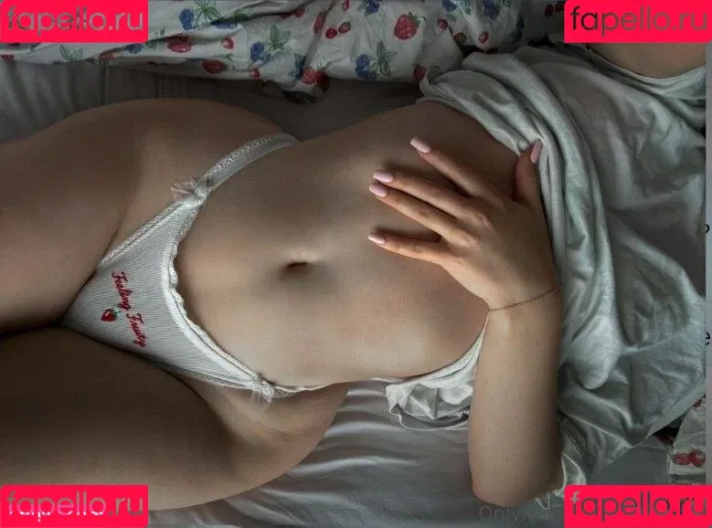 SacredXO Onlyfans Photo Gallery 