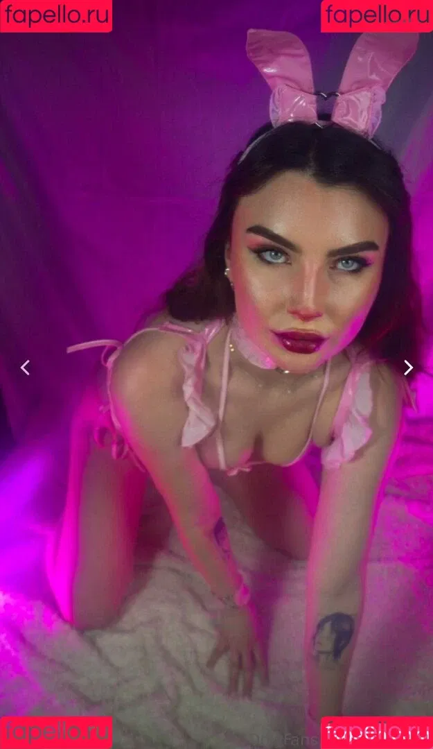 SacredXO Onlyfans Photo Gallery 