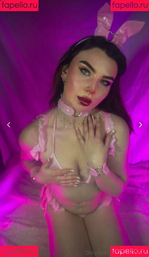 SacredXO Onlyfans Photo Gallery 