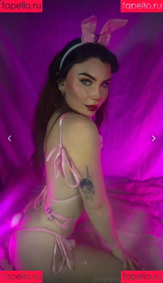 SacredXO Onlyfans Photo Gallery 