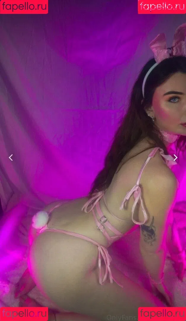 SacredXO Onlyfans Photo Gallery 