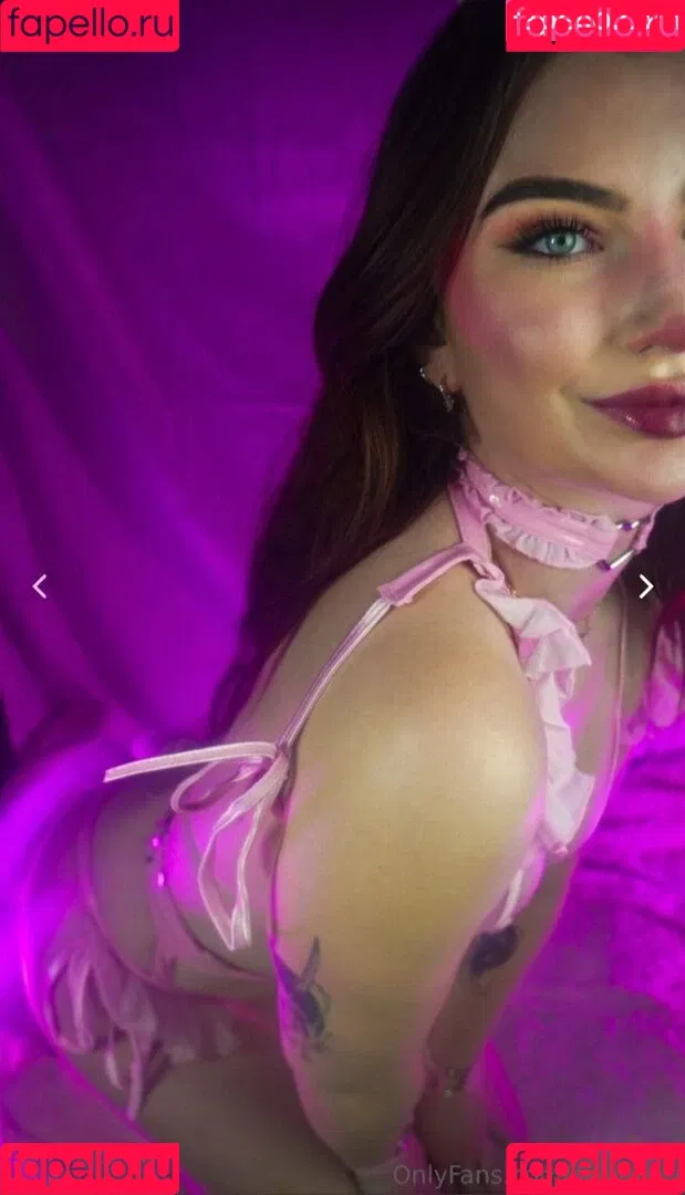 SacredXO Onlyfans Photo Gallery 