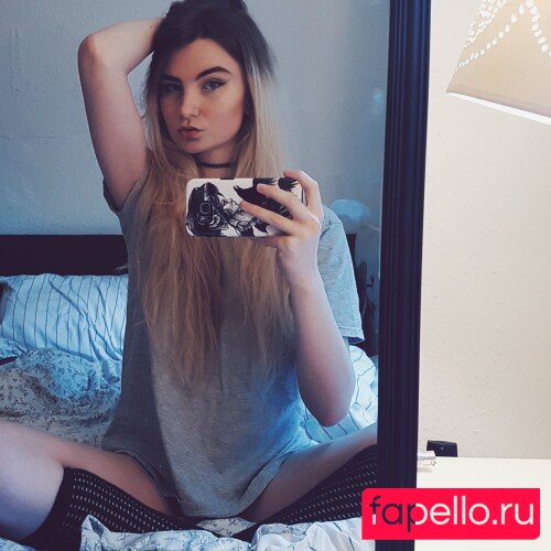 SacredXO Onlyfans Photo Gallery 