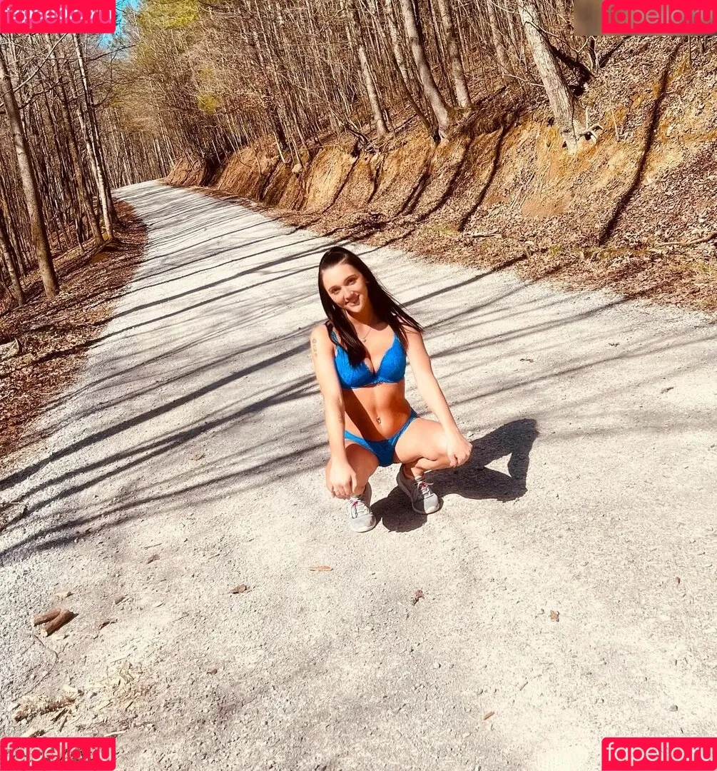 Tayler Fox Onlyfans Photo Gallery 