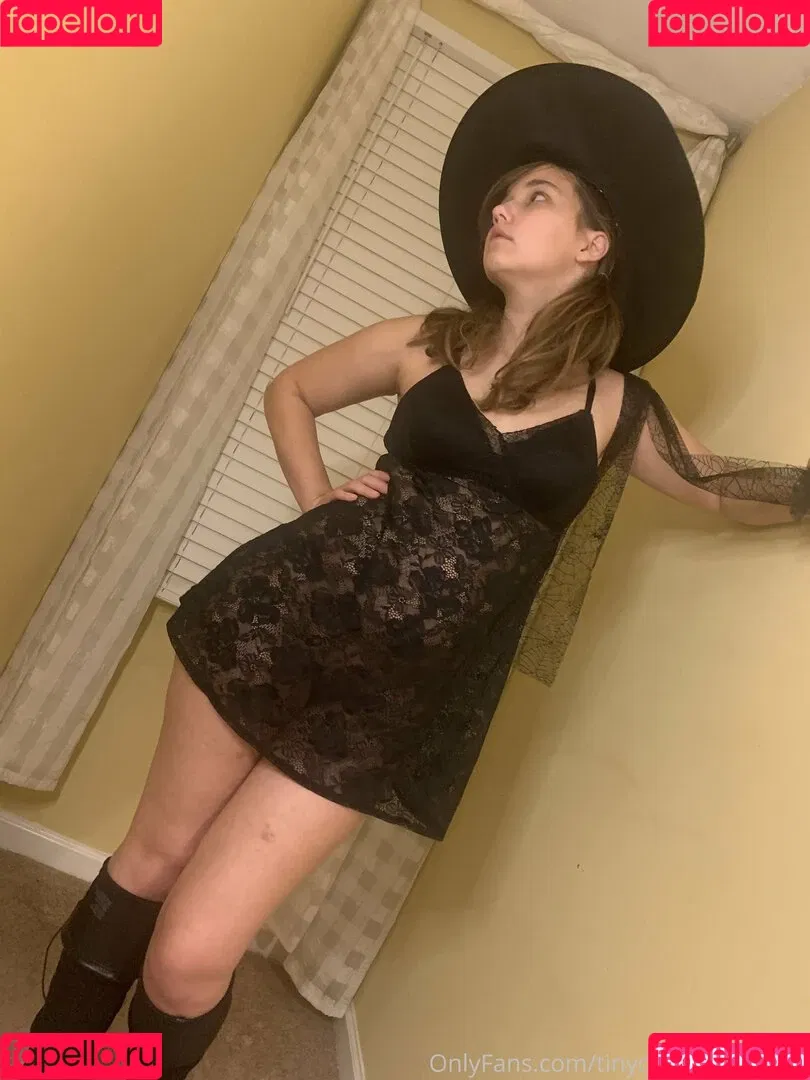 tinydancerbrittfree Onlyfans Photo Gallery 