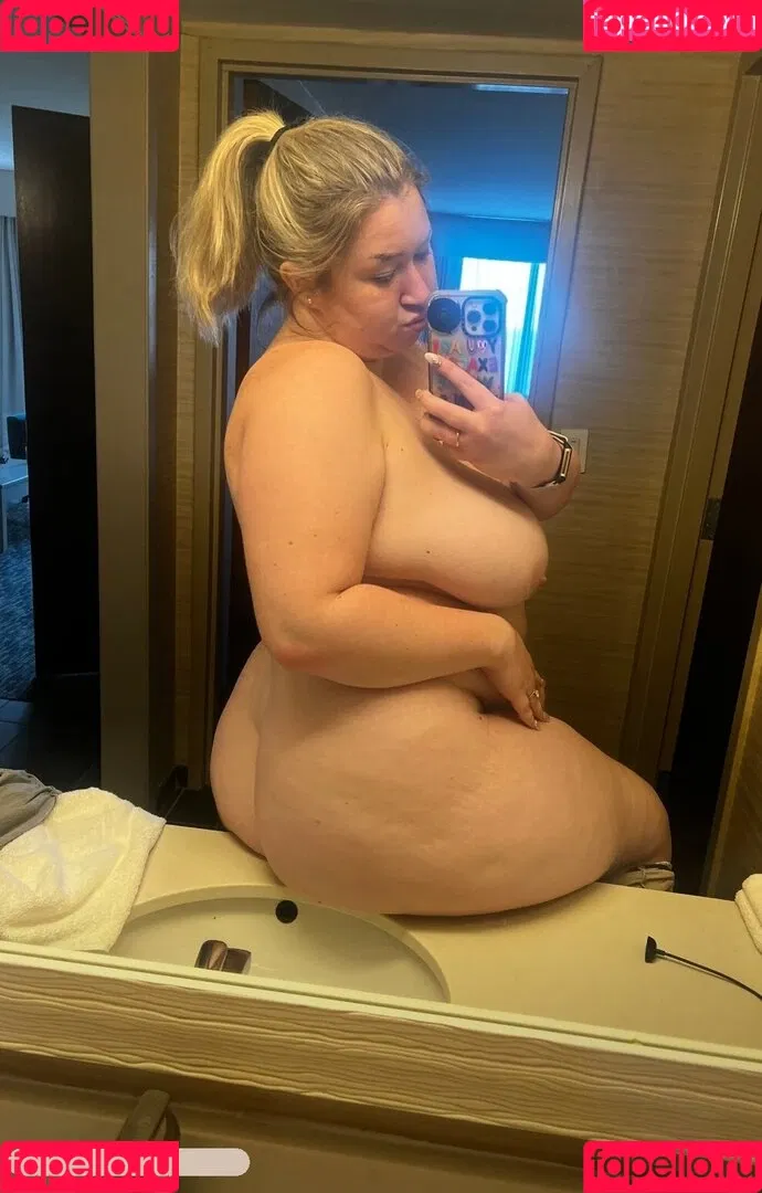 Reilly Laura / Reistrasza Onlyfans Photo Gallery 