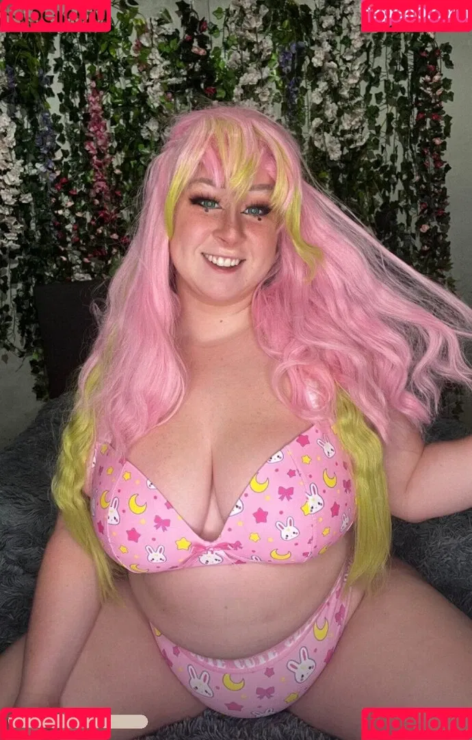 Reilly Laura / Reistrasza Onlyfans Photo Gallery 