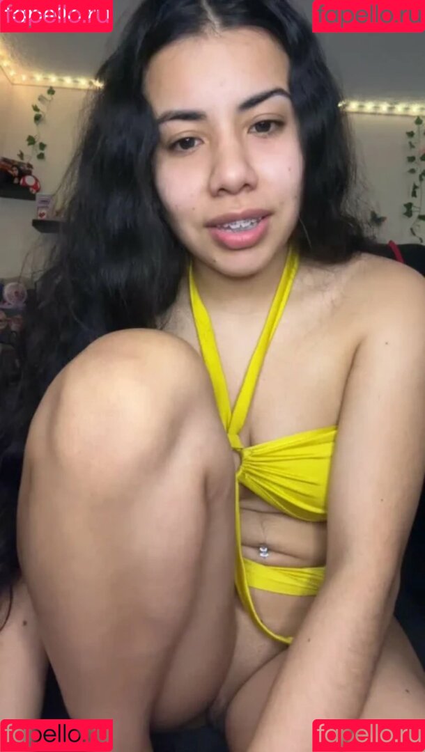 Babypeachami Onlyfans Photo Gallery 