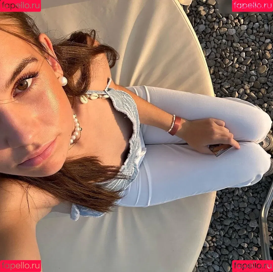Laura Marie Soons Onlyfans Photo Gallery 