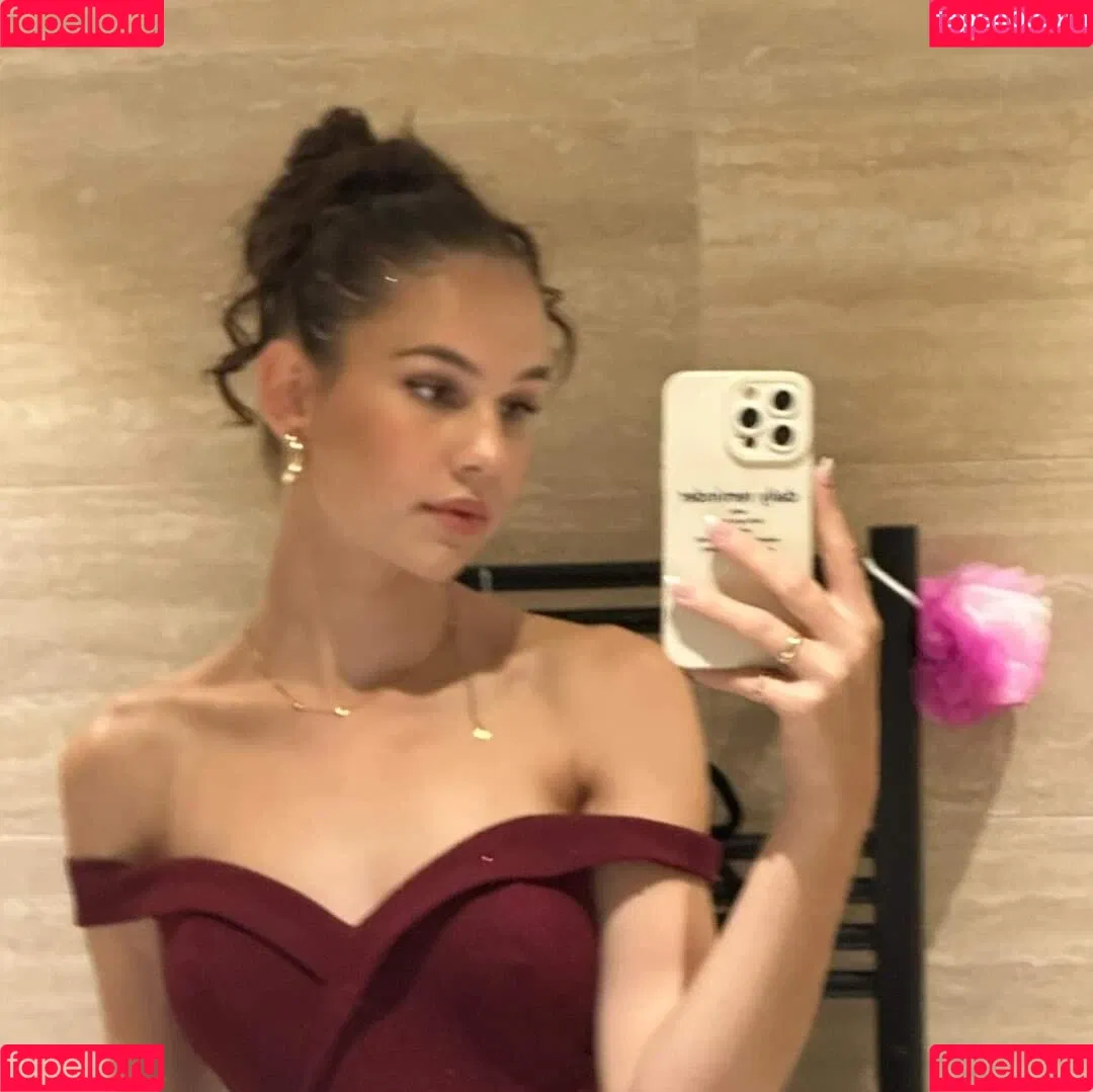 Laura Marie Soons Onlyfans Photo Gallery 