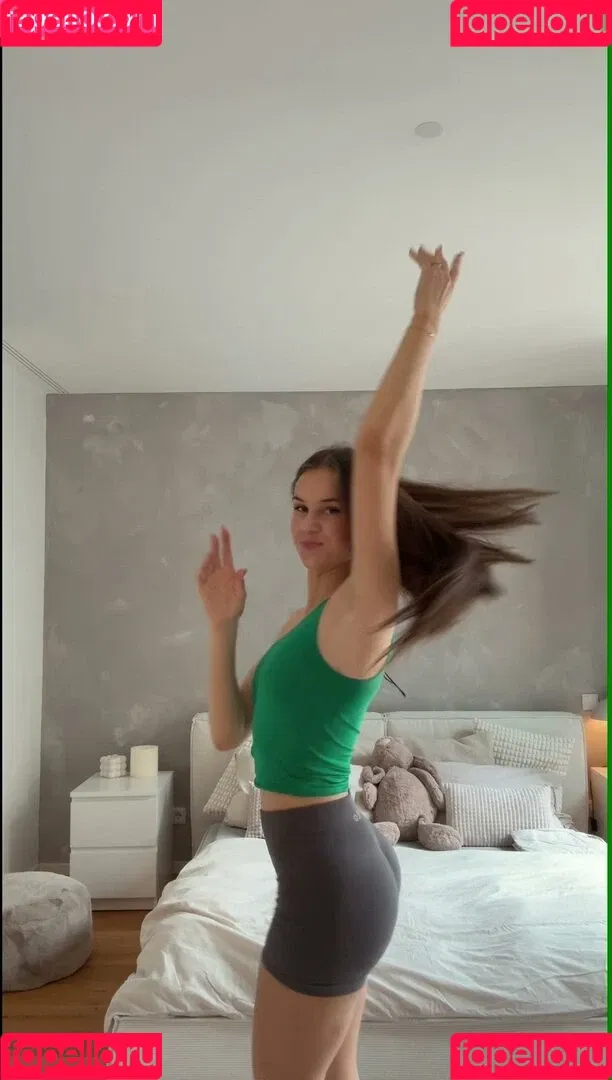 Laura Marie Soons Onlyfans Photo Gallery 