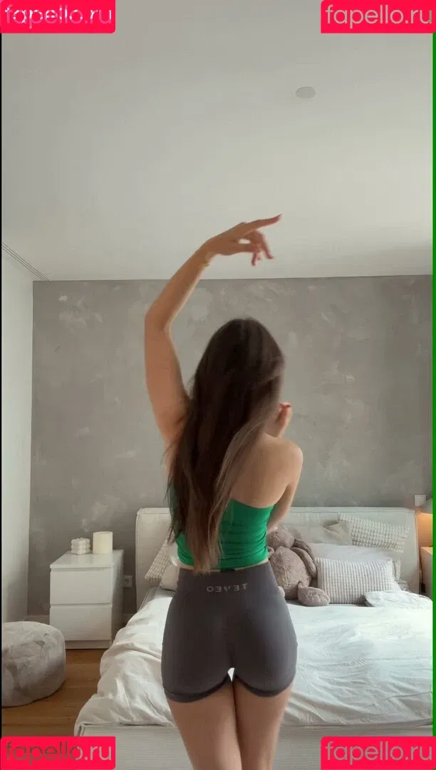 Laura Marie Soons Onlyfans Photo Gallery 