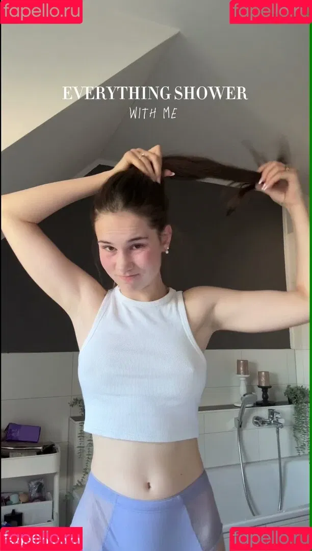 Laura Marie Soons Onlyfans Photo Gallery 