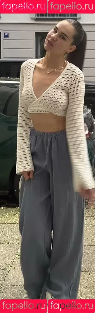 Laura Marie Soons Onlyfans Photo Gallery 