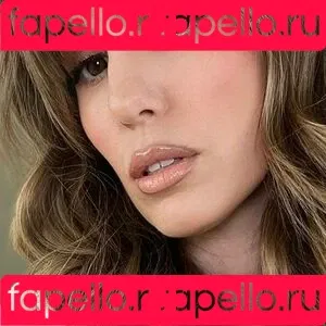 Christy Carlson Romano Onlyfans Photo Gallery 