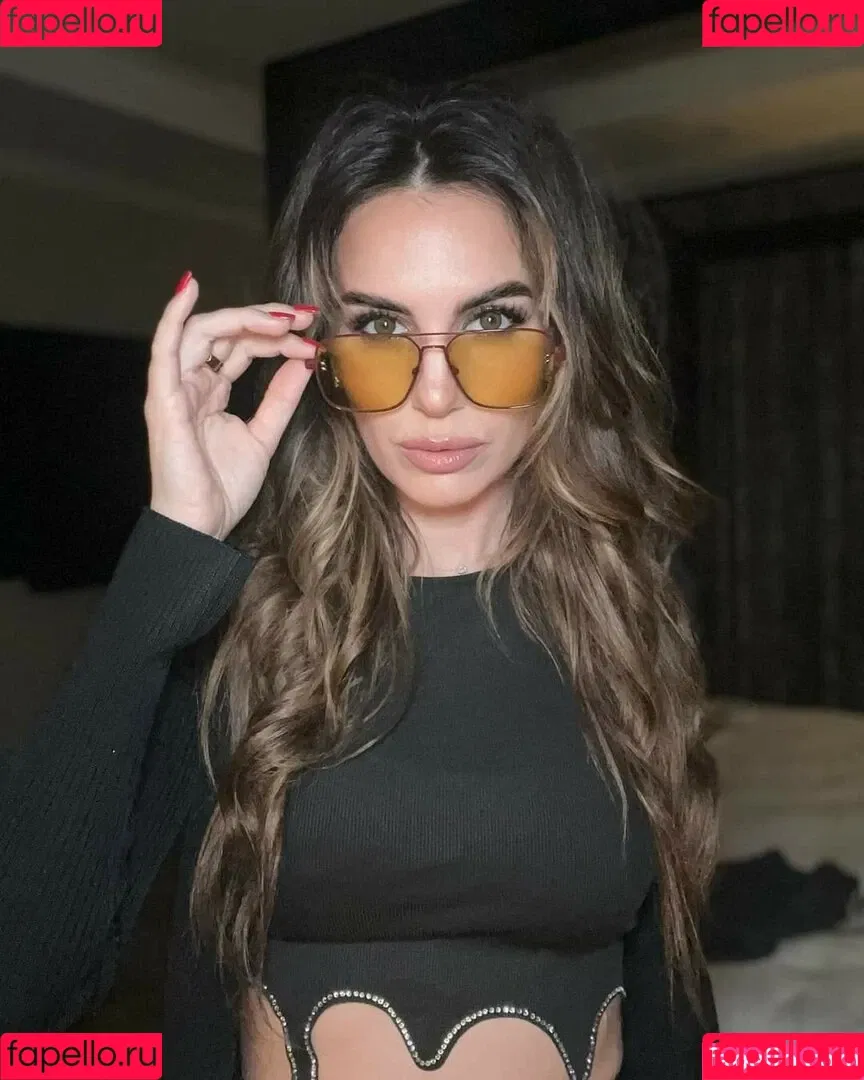 Christy Carlson Romano Onlyfans Photo Gallery 