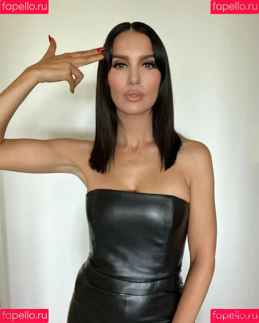 Christy Carlson Romano Onlyfans Photo Gallery 