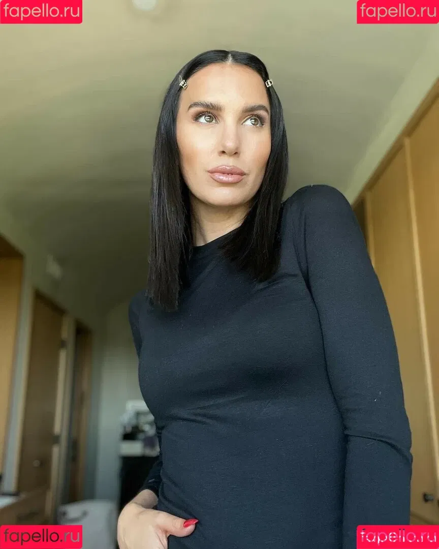 Christy Carlson Romano Onlyfans Photo Gallery 