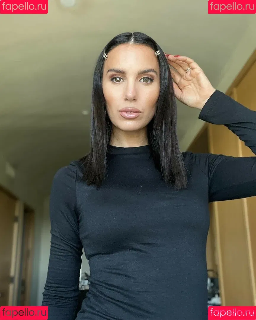 Christy Carlson Romano Onlyfans Photo Gallery 